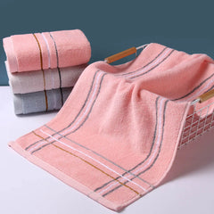 Quick-Drying Microfiber Bath Towel